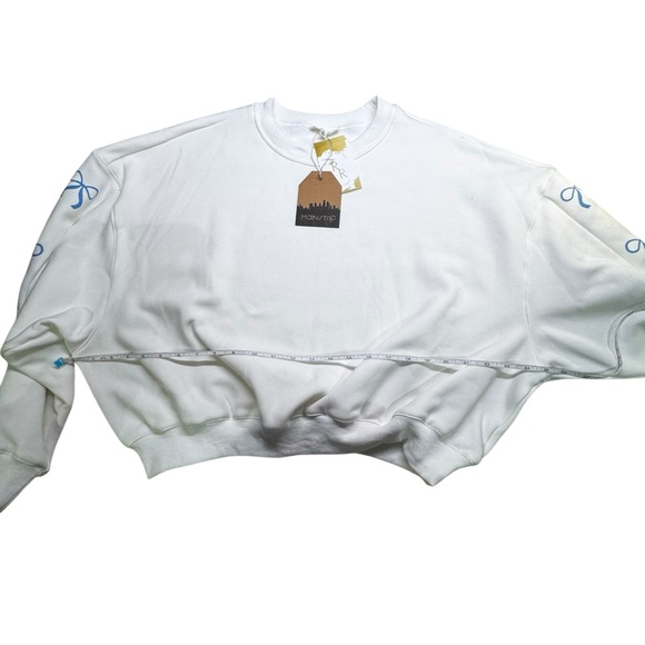 Main Strip - 2 piece/ white Sweatshirt & Pants with bow motif Top L, Pants M - Picture 10 of 16